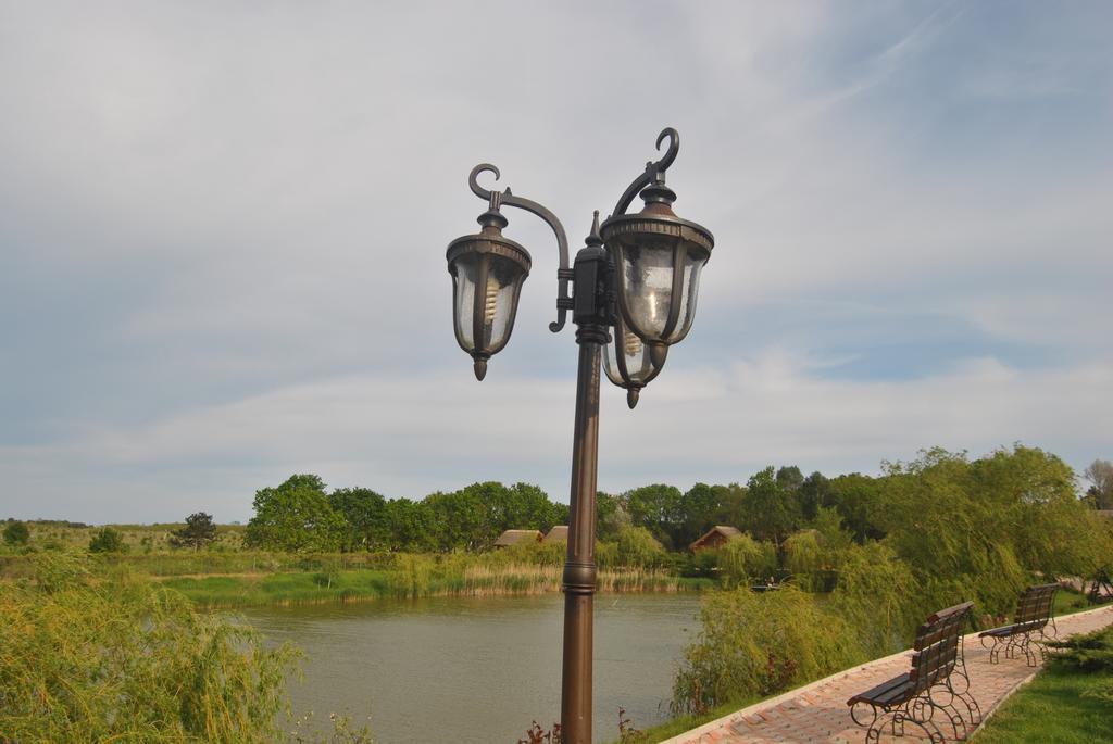 Lacul Racilor أوليمبْ المظهر الخارجي الصورة